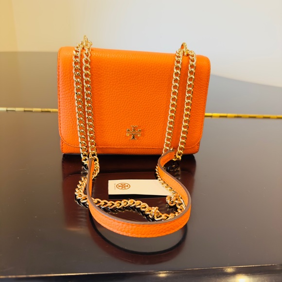 NWT Authentic Luxury Preppy Minimalist Tory Burch Carter Shrunken Shoulder Bag - Picture 3 of 16